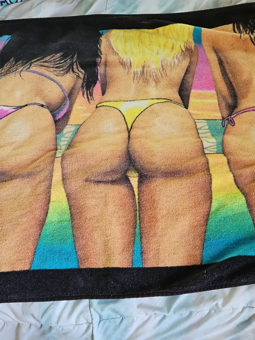 Vintage 1991 Body Heat Rainbow Buns Beach Towel Cotton JGR Enterprises
